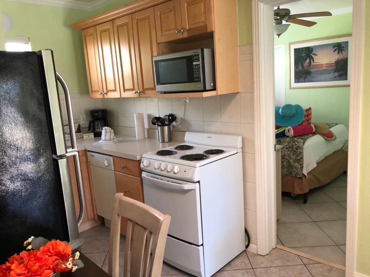Tropical Beach Resorts - Sarasota Сиеста Кий Екстериор снимка