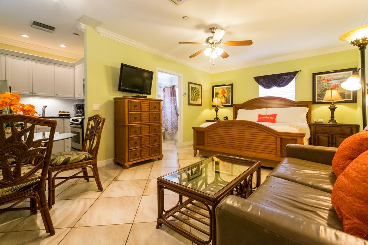 Tropical Beach Resorts - Sarasota Сиеста Кий Екстериор снимка