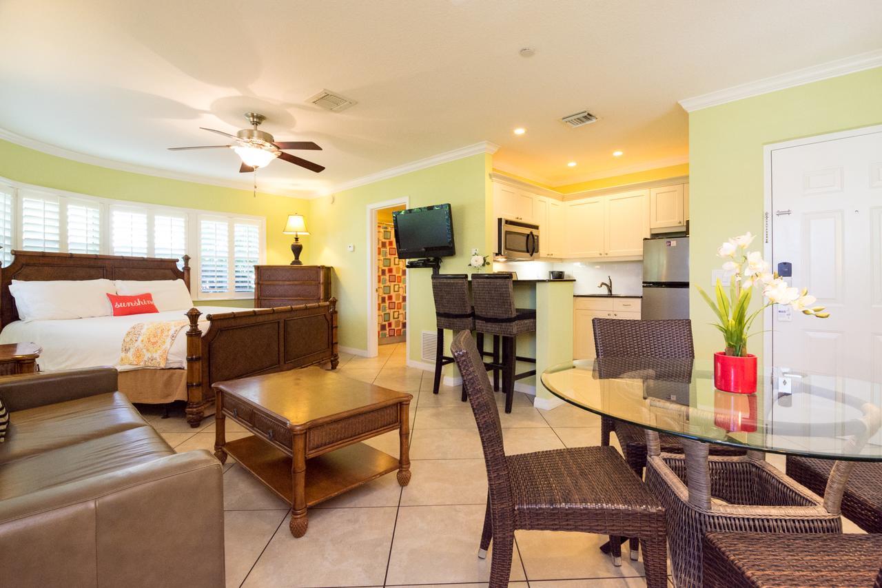 Tropical Beach Resorts - Sarasota Сиеста Кий Екстериор снимка